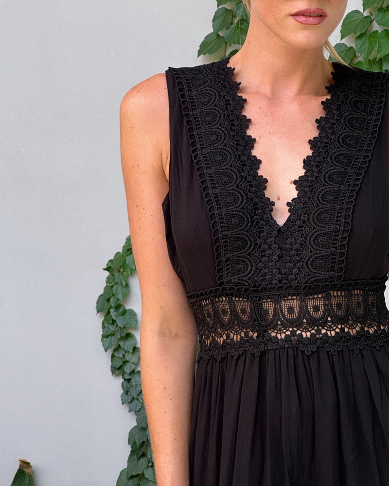 Alice | Elegant Lace Dress with V-Neck