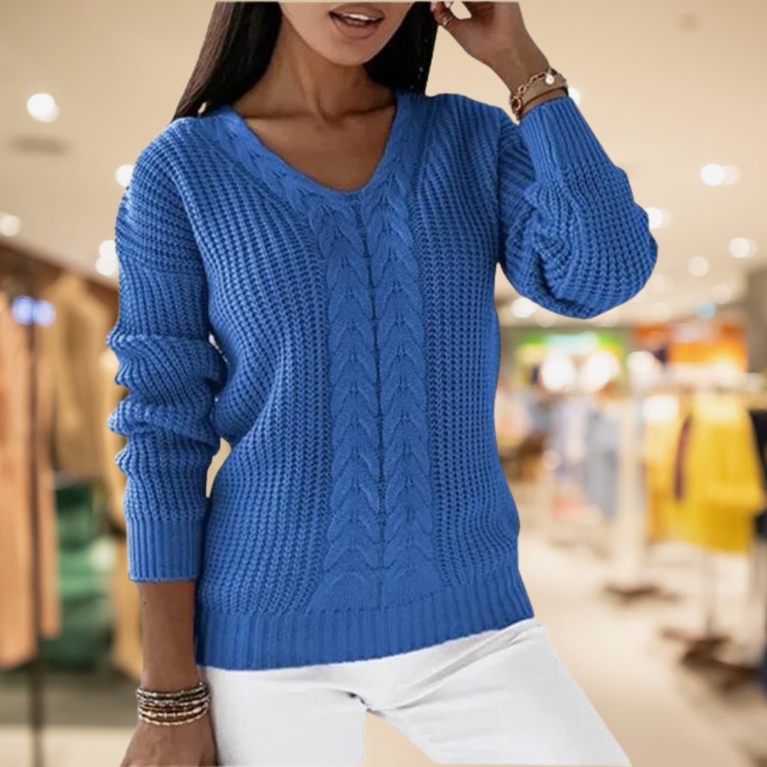 ISLA | CABLE KNIT V-NECK SWEATER