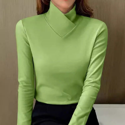Nancy | Elegant Turtleneck Fit