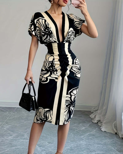 Katie | Chic Pleated Dress